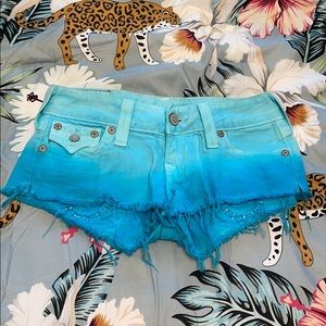 True Religion Joey Cut-Off w/ custom pockets 26 ✨